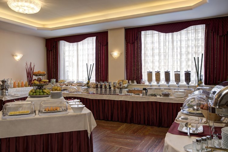 BW Gorizia Palace Hotel   Buffet Colazione.JPG