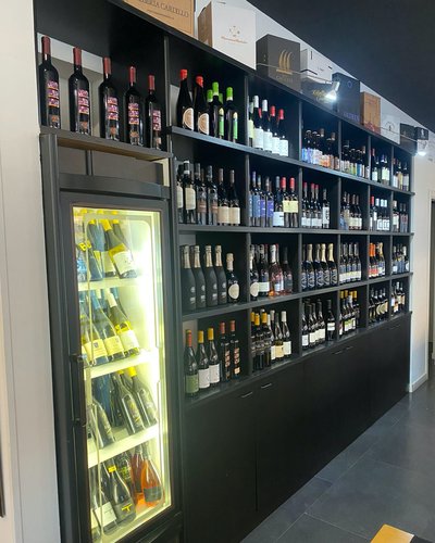 Dinoteca interno.jpg
