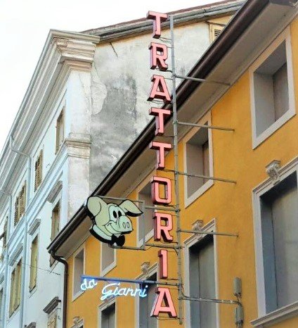 esterno Trattoria da Gianni.jpg