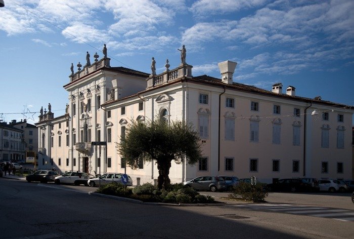 Palazzo Attems Petzenstein e il Museo Provinciale - Asburgo