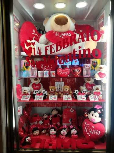 san valentino Cartoleria al Corso.jpg